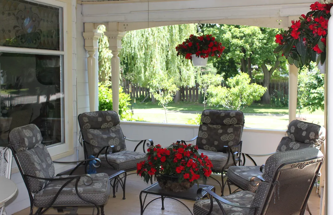 Green Oaks B&B-1